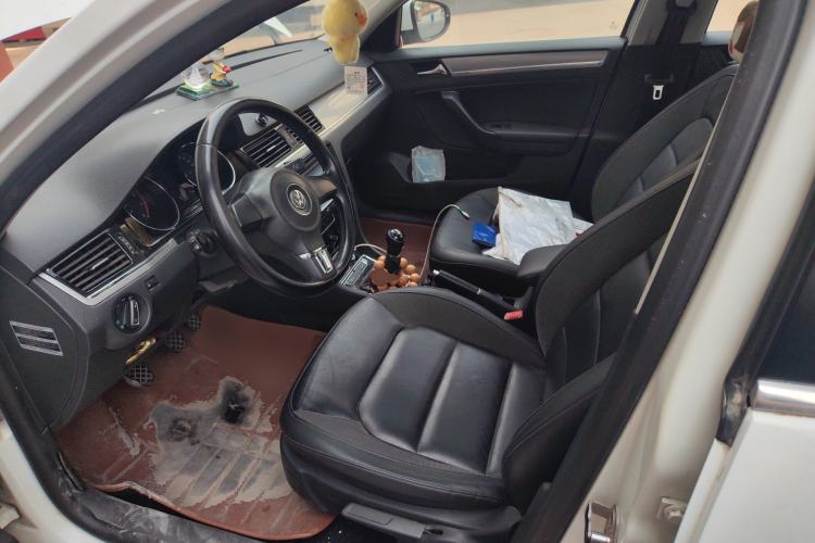 Used Volkswagen Bora 2014 1.4 TSI Manual Comfort Model Left Front Seat