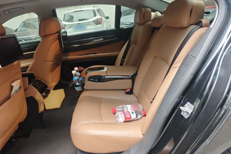 Used BMW 7 Series 2013 730Li Luxury Model
