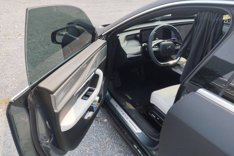 Used XPeng P7 2023 P7i 702 Pro Driver Seat