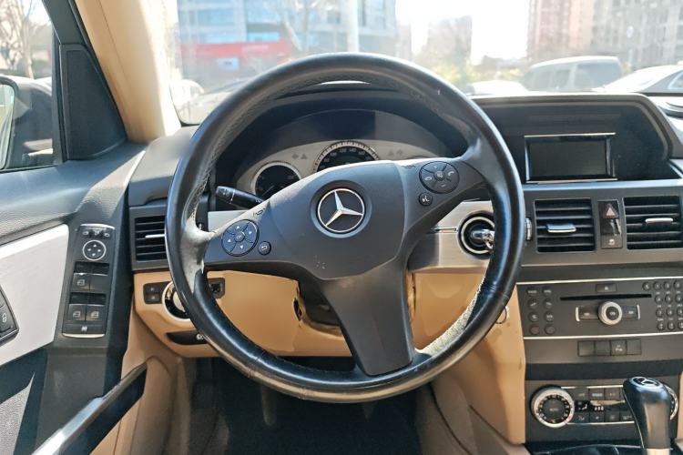 Used Mercedes-Benz GLK-Class 2011 GLK 300 4MATIC Dynamic Model