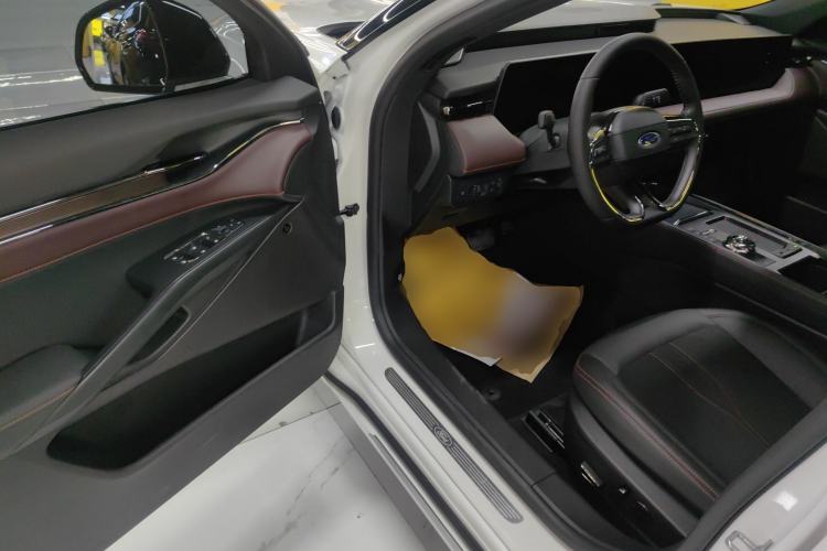 Used Ford Mondeo 2022 Facelifted EcoBoost 245 Ultimate Edition Driver Seat