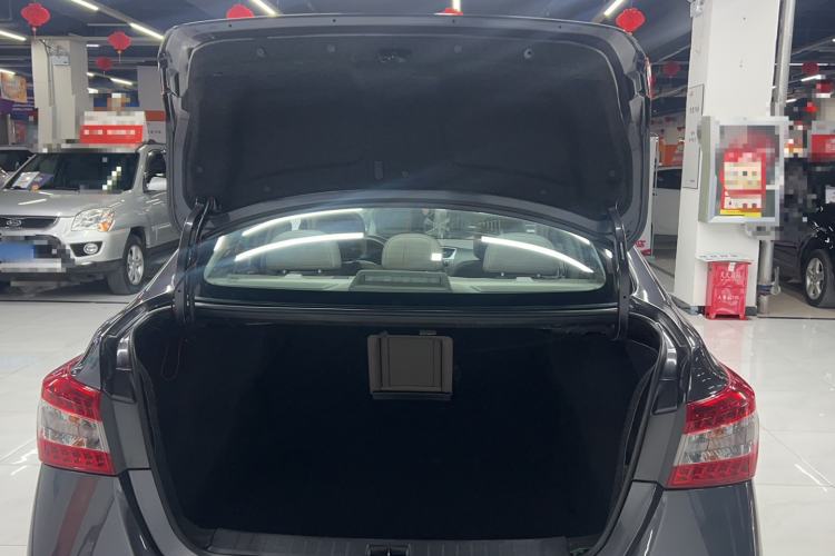 Used Nissan Sylphy 2014 1.6XV CVT Deluxe Edition