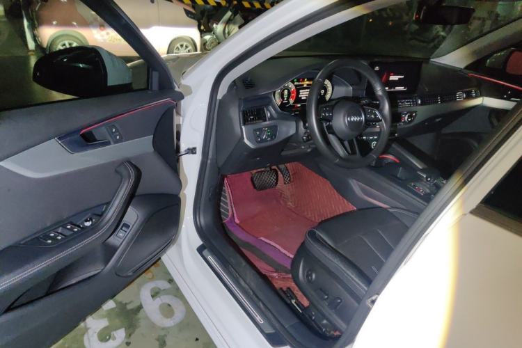 Used Audi A4L 2020 40 TFSI Fashionable and Elegant Model