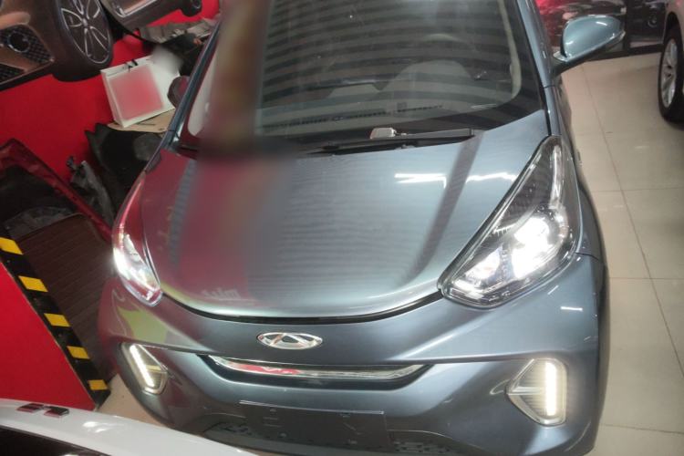 Used Chery Little Ant 2022 Sweet Pink Edition Half-Sugar Version Lithium Iron Phosphate 29.2 kWh 30 kW 301 km