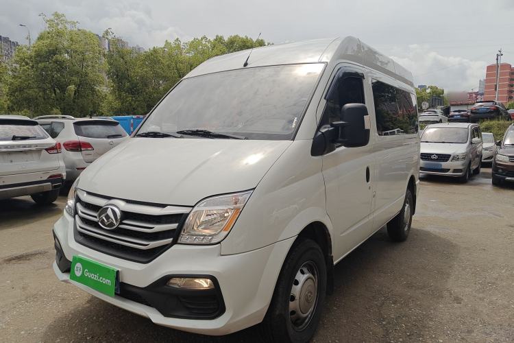 Used SAIC MAXUS Xintu V80 2025 Value Edition Aoyuntong 2.0T Manual Short Wheelbase Mid-Height 127 Ps 5/6 Seats