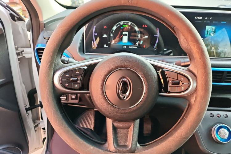 Used ORA White Cat 2020 305 km Luxury Version Steering Wheel