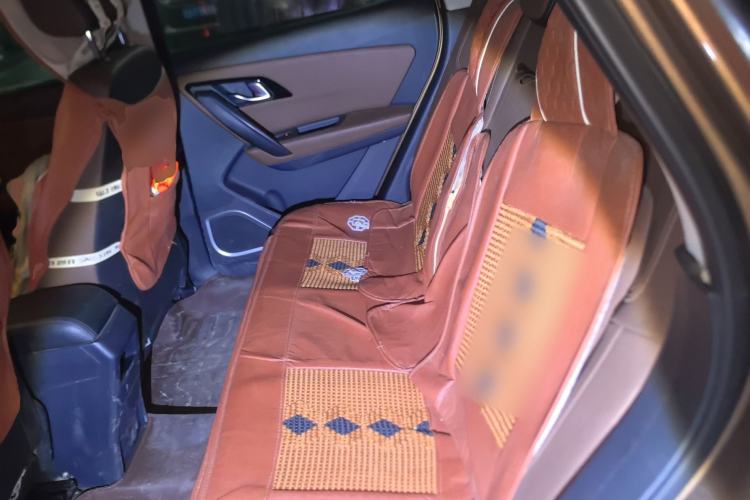 Used FAW Senya R7 2016 1.6L Manual Smart Version Left Rear Seat