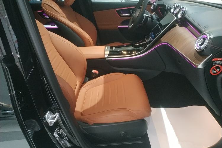 Used Mercedes-Benz GLC 2024 Refreshed GLC 300 L 4MATIC Dynamic Version 5 Seats
