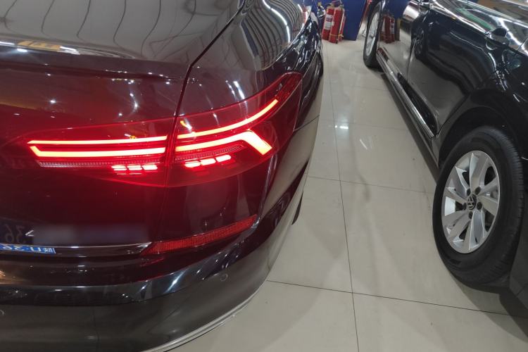 Used Volkswagen Passat New Energy 2020 430 PHEV Hybrid Luxury Edition China VI Standard Exterior 3