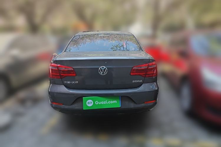 Used Volkswagen Bora 2015 Value Edition 1.6L Manual Fashionable Style Rear