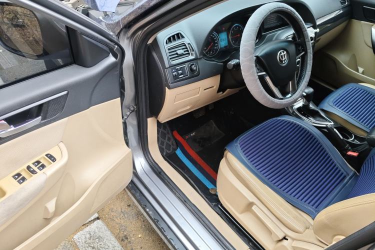 Used Brilliance V5 2012 1.6L Automatic Luxury Version
