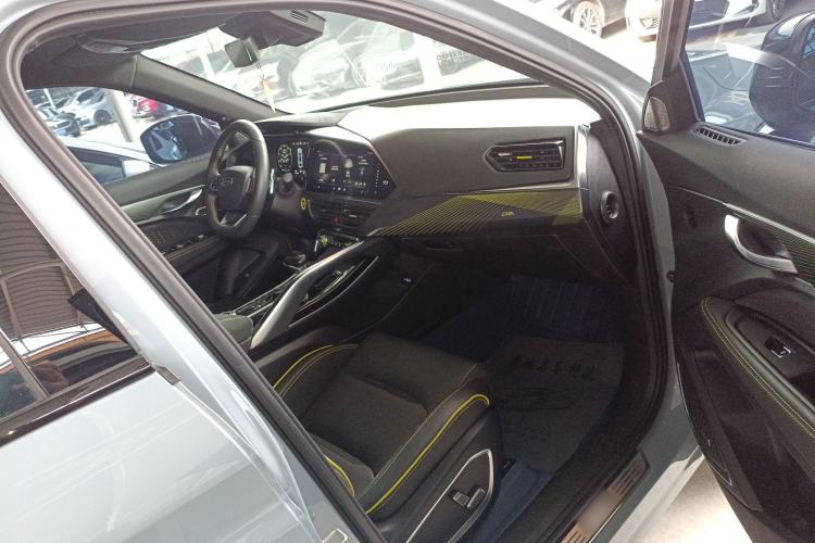 Used Geely Auto Monjaro S 2021 2.0TD Automatic All-Wheel-Drive Phantom Edition