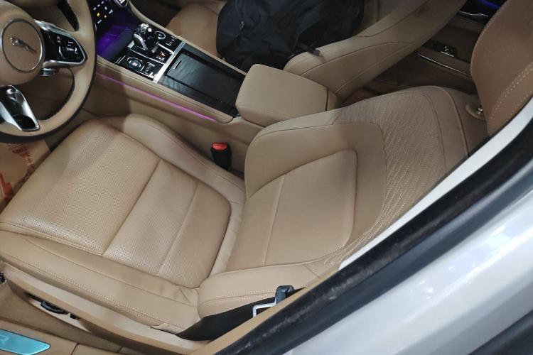 Used Jaguar XFL 2024 2.0T P250 Two-Wheel Drive Prestige Luxury Edition