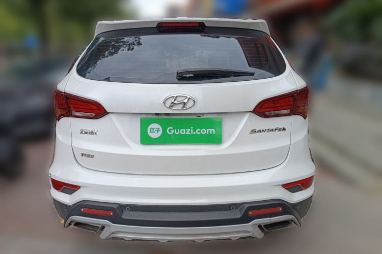 Used Hyundai Santa Fe 2017 2.0T Automatic Two-Wheel Drive Smart Version 7 Seats
