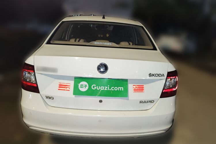 Used Skoda Rapid 2015 1.6L Automatic Smart Selection Model