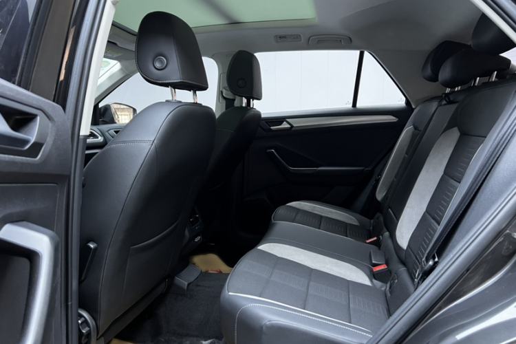 Used Volkswagen T-ROC 2020 230TSI DSG Two-Wheel Drive Advanced Version