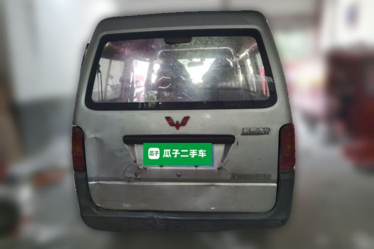 Used Wuling Zhiguang 2015 1.2L Practical LS-I Model Rear