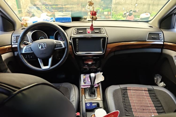 Used BAIC Weiwang S50 2016 1.5T CVT Joyful Elite Edition
