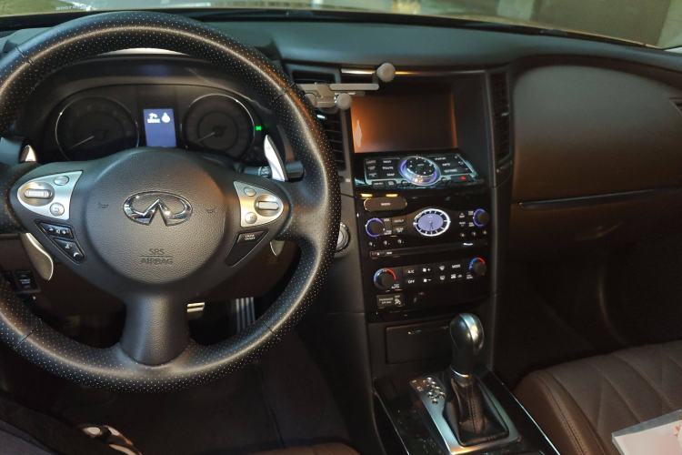 Used Infiniti QX70 2013 3.7L Supreme Edition