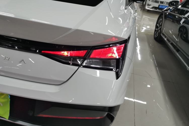 Used Hyundai Elantra 2023 1.5L CVT GLX Elite Edition Right Rear Taillight