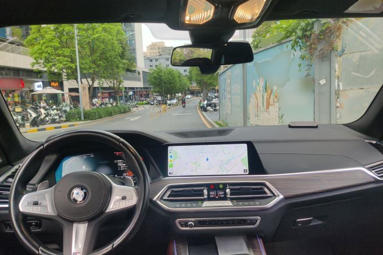 Used BMW X5 2022 Restyled xDrive 40Li M Sport Package Center Console