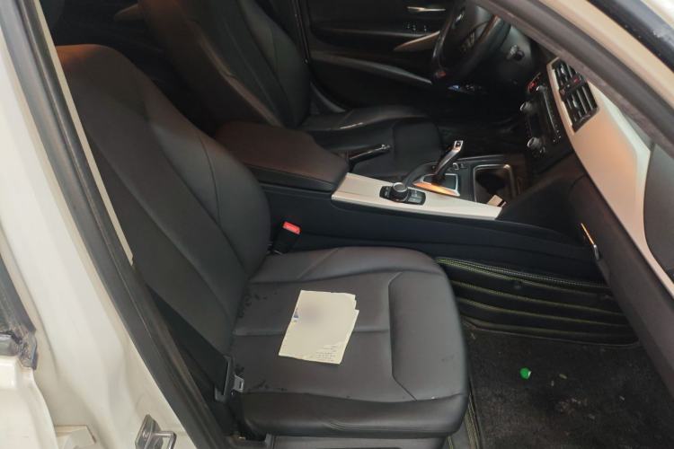 Used BMW 3 Series 2015 320i Fashion Model