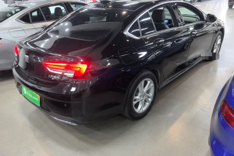 Used Buick Regal 2024 25T Deluxe Edition Rear Right 45 Deg