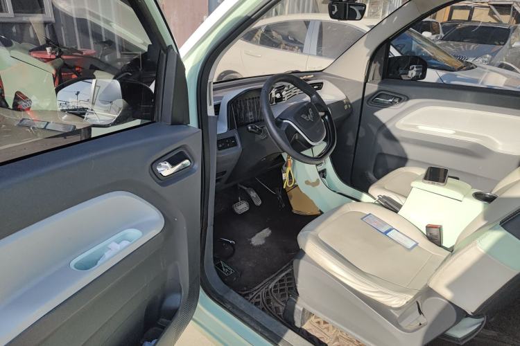 Used Wuling Hongguang MINIEV 2022 Macaron Premium Model – Lithium Iron Phosphate