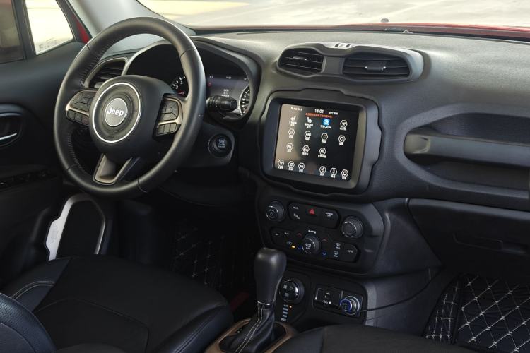 Used Jeep Renegade 2018 Connected Large Screen Version 180TS Automatic Four-Wheel Drive All-Terrain Version