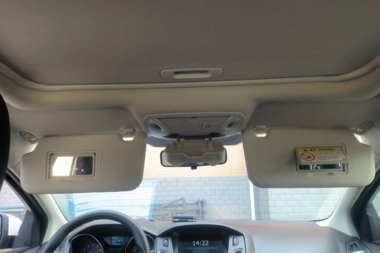 Used Ford Focus 2017 Hatchback 1.6L Automatic Fashion Edition Smart Drive Version
