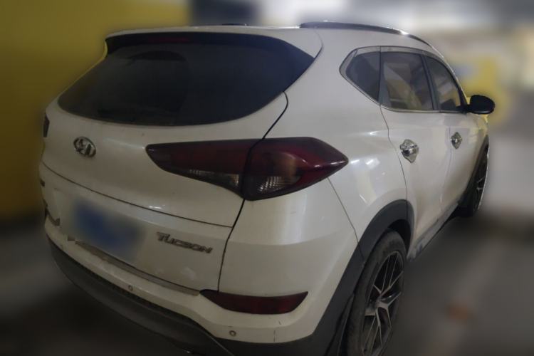 Used Hyundai Tucson 2015 1.6T Dual-Clutch Two-Wheel-Drive Smart Model Rear Right 45 Deg