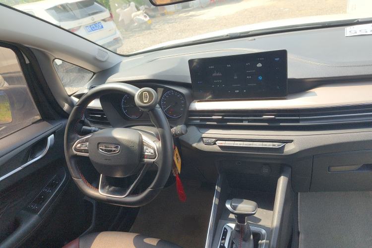 Used Geely Auto Vision X3 2021 PRO 1.5L CVT Deluxe Model Interior 3