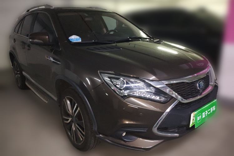 Used BYD Tang New Energy 2017 2.0T All-Wheel Drive Haoya Model 7 Seats Front Right 45 Deg