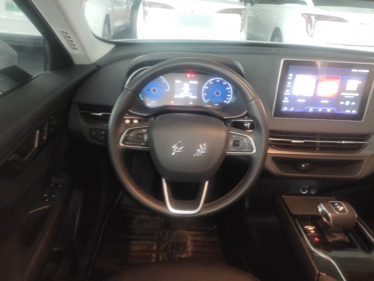 Hongqi E-QM5 2024 450km Range Commuter Version — снимка 13