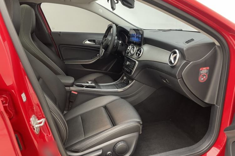 Used Mercedes-Benz GLA 2016 GLA 200 Fashion Model