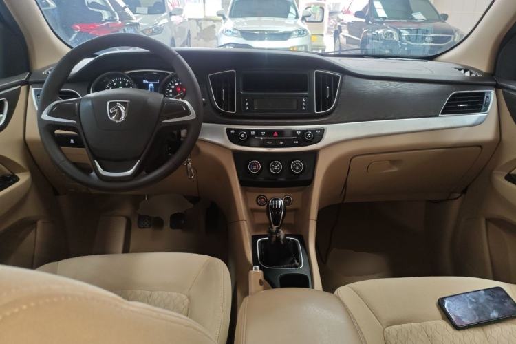 Used Baojun 730 2016 1.5L Manual Value Edition 7 Seats China V Emission Standard