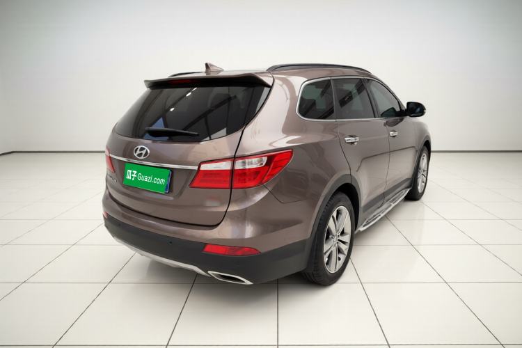 Used Hyundai Grand SantaFe 2013 3.0L 7-seat 4x4 Brown Interior Flagship Edition
