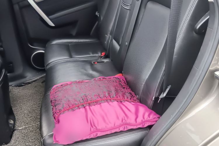 Used Chevrolet Captiva 2015 2.4L 4x4 Flagship Edition 7-Seater