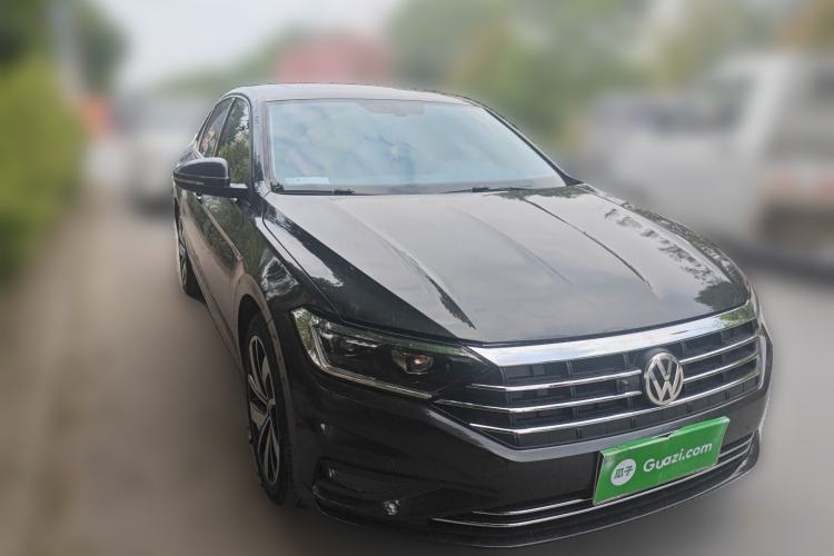 Used Volkswagen Sagitar 2021 280TSI DSG Excellence Edition Front Right 45 Deg