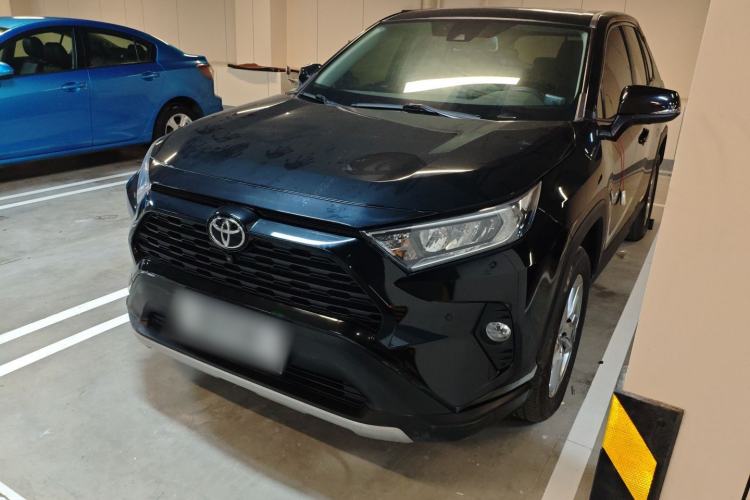 Used Toyota RAV4 2022 2.0L CVT Two-Wheel Drive Fashion Edition