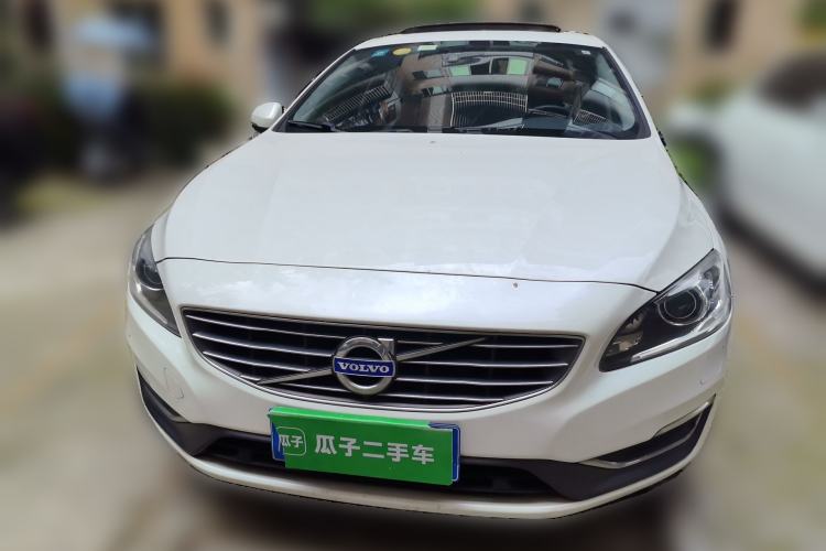 Used Volvo S60 2015 S60L 2.0T Zhiyuan Edition Front