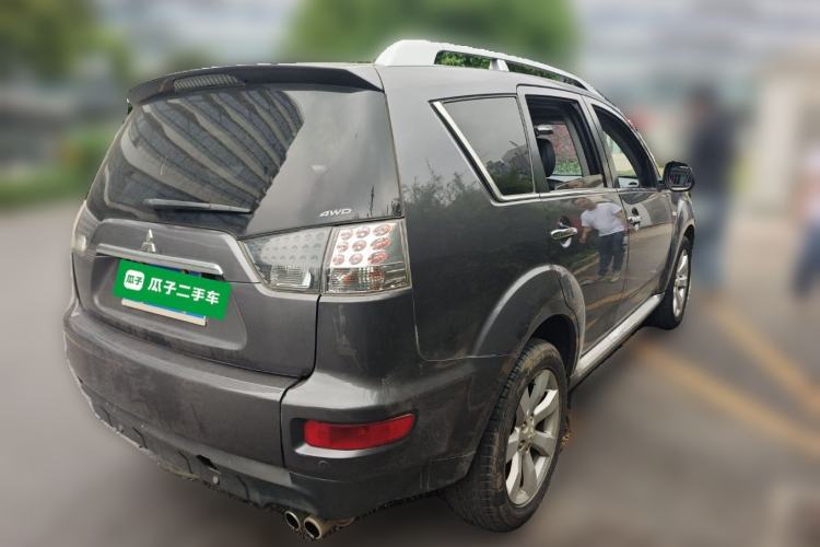 Used Mitsubishi Outlander 2010 Kijang 3.0 Luxury Edition