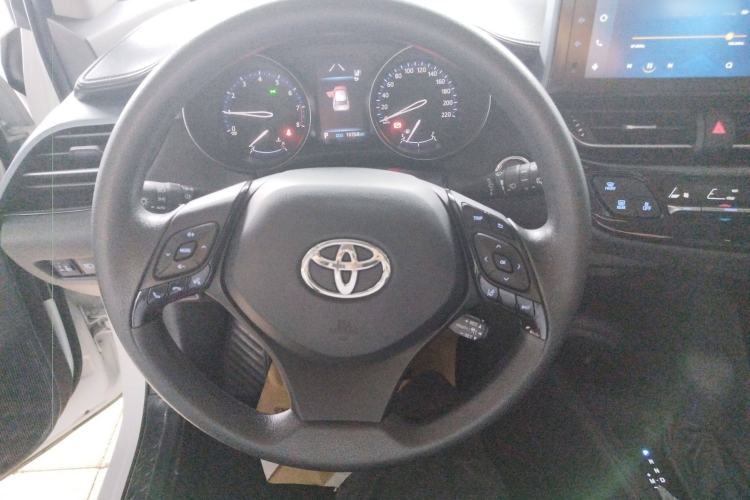 Used Toyota IZOA 2021 2.0L Enjoy Edition