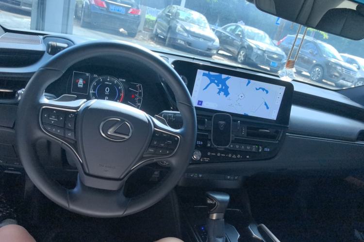 Used Lexus ES 2023 200 Excellence Edition
