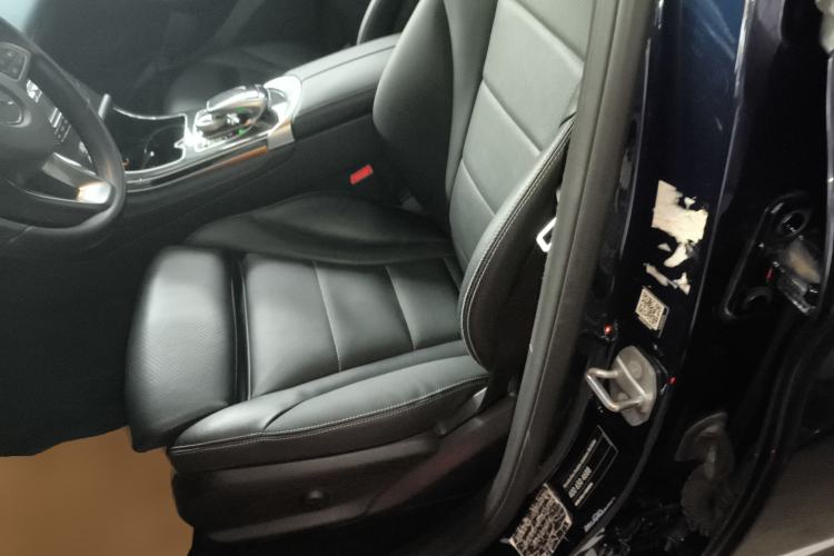 Used Mercedes-Benz GLC 2017 GLC 260 4MATIC Luxury Model