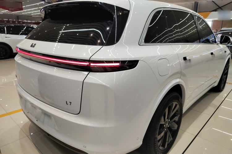 Used Li Auto L7 2023 Air model
