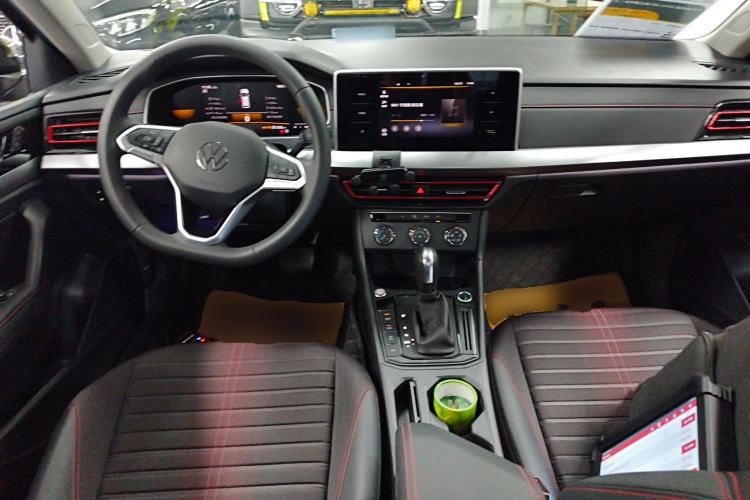 Used Volkswagen Lavida 2024 300TSI DSG Starry Sky Deluxe Edition Center Console