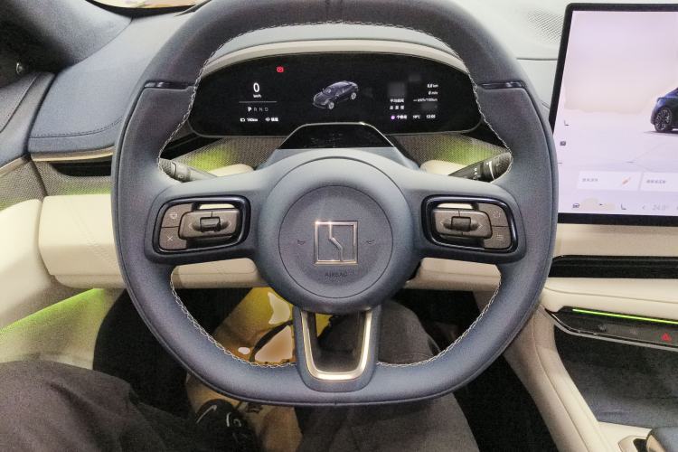 Used Zeekr 001 2025 YOU Edition 100 kWh All-Wheel Drive Steering Wheel