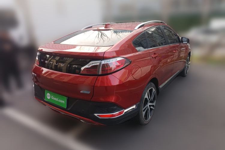 Used Venucia T90 2017 2.0L CVT Leading Edition