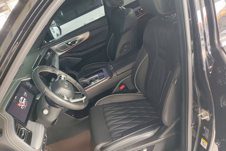 Used GAC Trumpchi GS8 2022 Flagship Series 2.0 TGDI Two-Wheel-Drive Prestige Edition (7 Seats)
